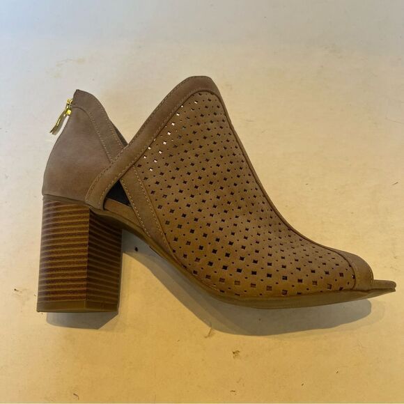 a.n.a. Women's Tiana Heeled Peep Toe Booties Perforated Upper Tan size 7M - Picture 9 of 9